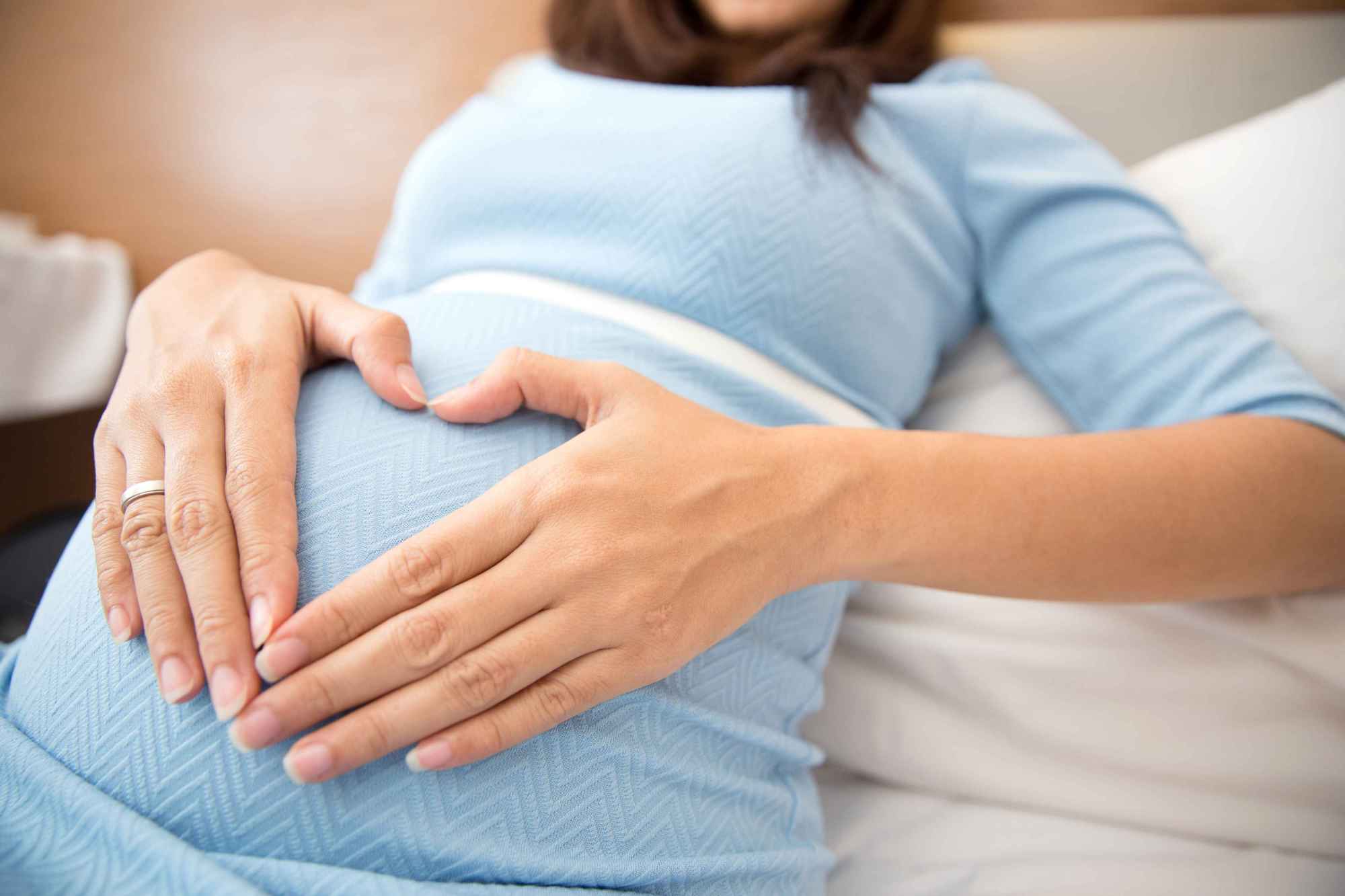 女性为何会发生宫外孕？医生提醒：这4个因素是“幕后黑手”